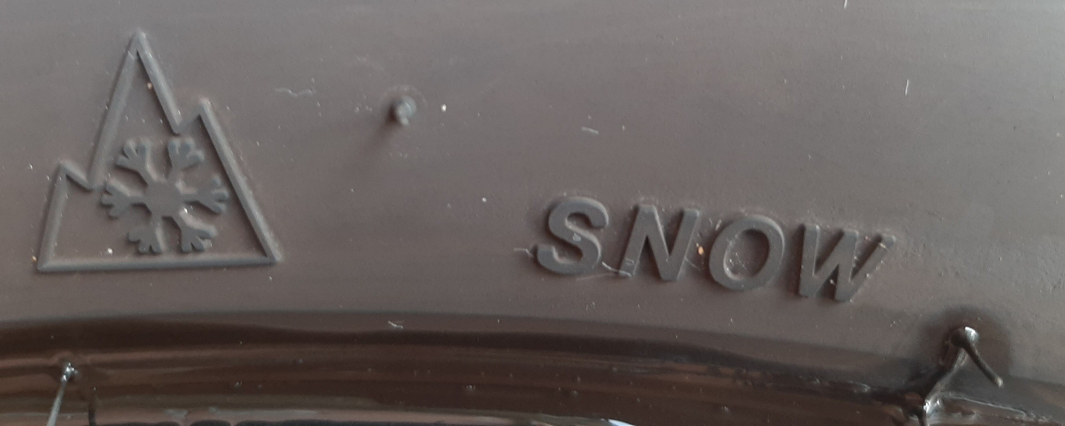 Das Alpine-Symbol – einem Berg mit Schneeflocke.