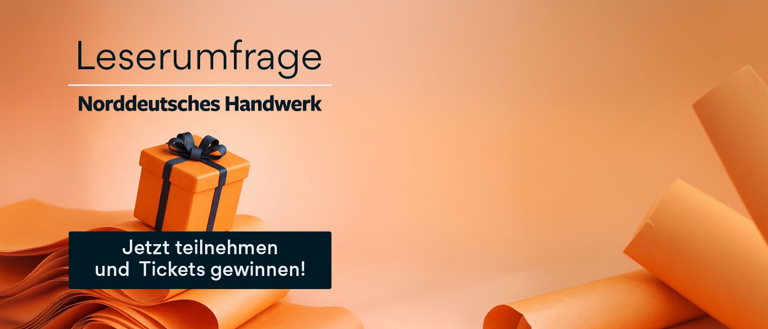 KI generiert: Das Bild bewirbt eine Leserumfrage des "Norddeutschen Handwerks" mit der Chance, Tickets zu gewinnen, dargestellt durch ein präsentiertes Geschenk.