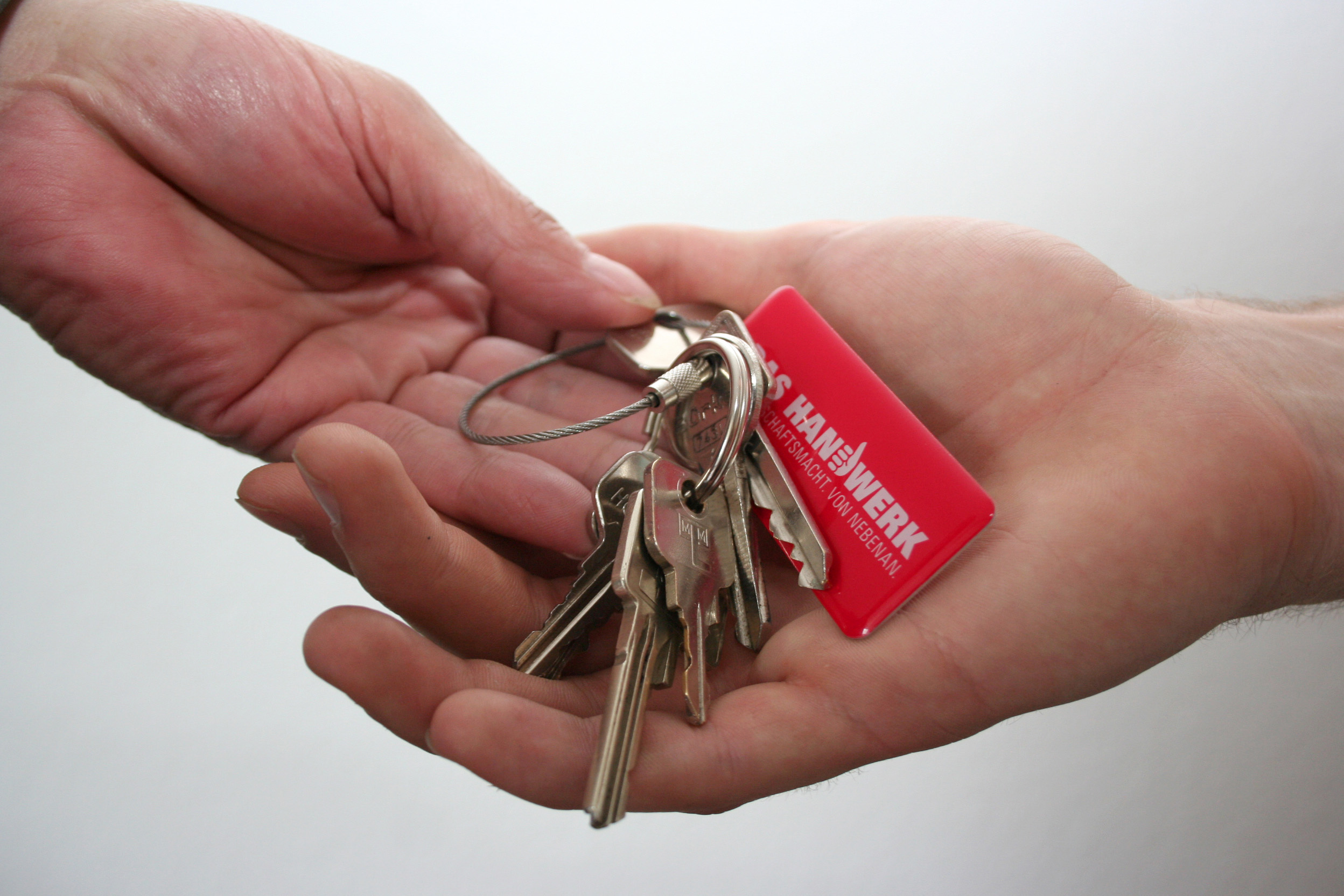 Ein Schlüsselbund mit einem Anhänger der Handwerkskammer.