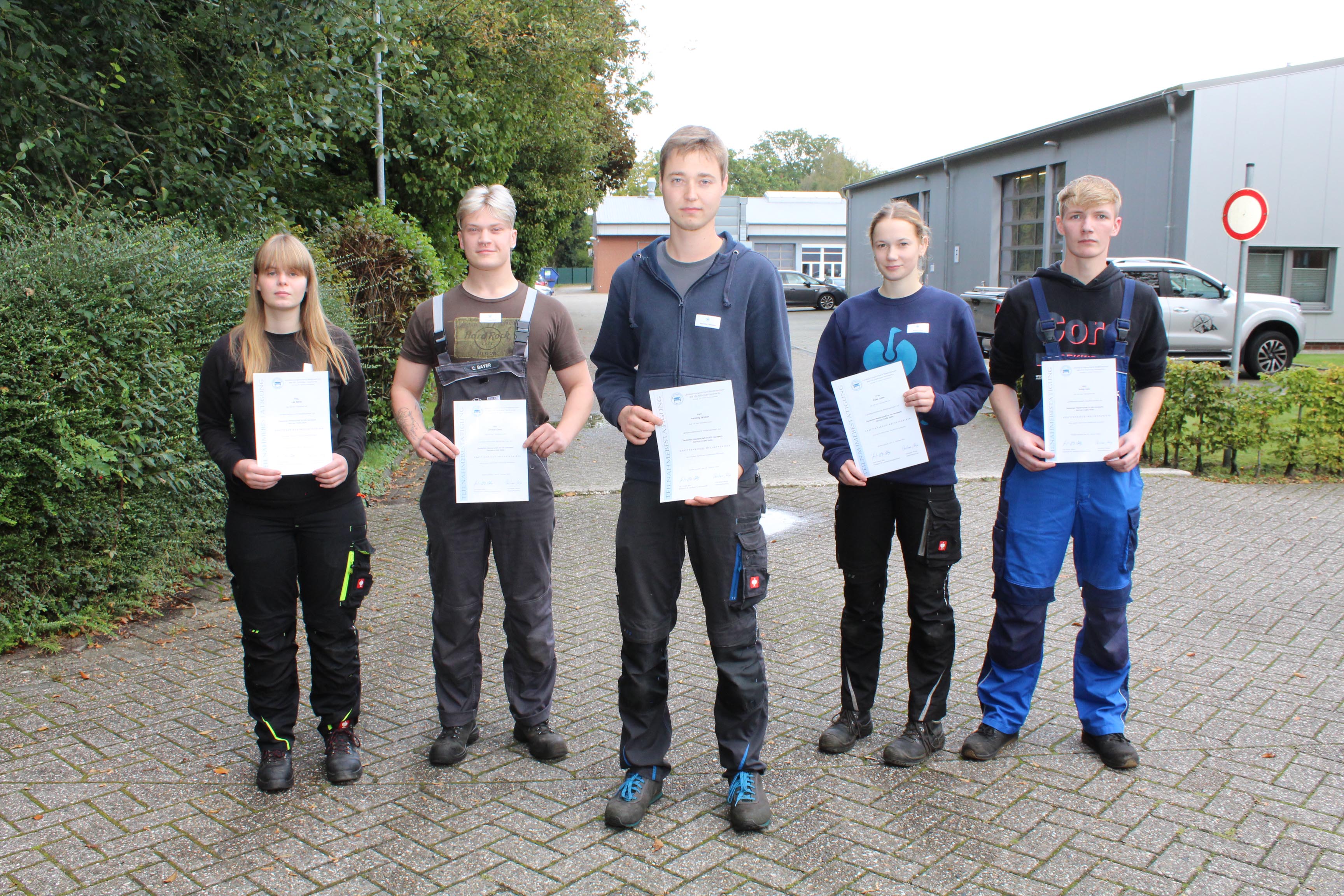 Henning Janssen, Phillip Vahl, Christian Beier, Maike Lucas und Lea Räthe.