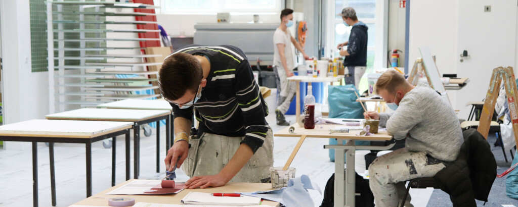 Dozenten - Karriere / Stellenangebote - Über uns - Service-Center ...